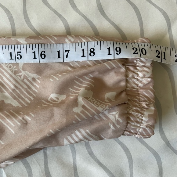 Reebok Women’s Windbreaker Jacket Outerwear Sz M - Picture 7 of 10